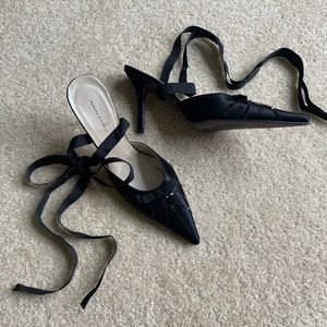Banana Republic || Closed toe heel